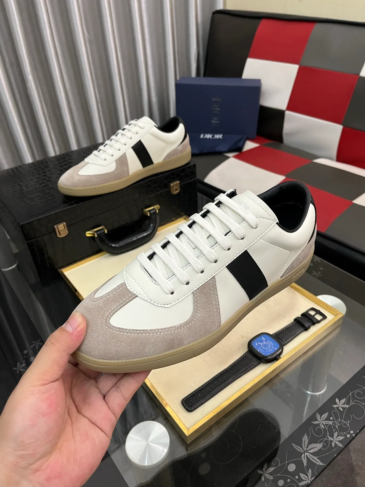 Men's shoes 💰380⌚️⌚️ 【Dior*DIAO】original quality.~ Unique modern style sneakers. 🏃A must-have casual shoe for trendy men😍😍 Original brand imported from Italy, imported original leather, sheep lining (refuses to discolor and grind feet) Sole: Original sole provided by the original factory, French lazy style design ⚠️Fit to the feet, original quality, super comfortable original sole. Code number: 38-448️⃣Colors available